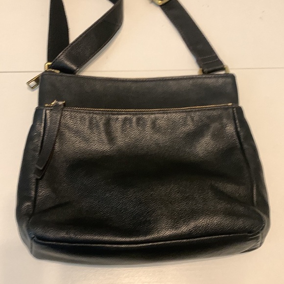 Fossil Crossbody - Picture 3 of 10